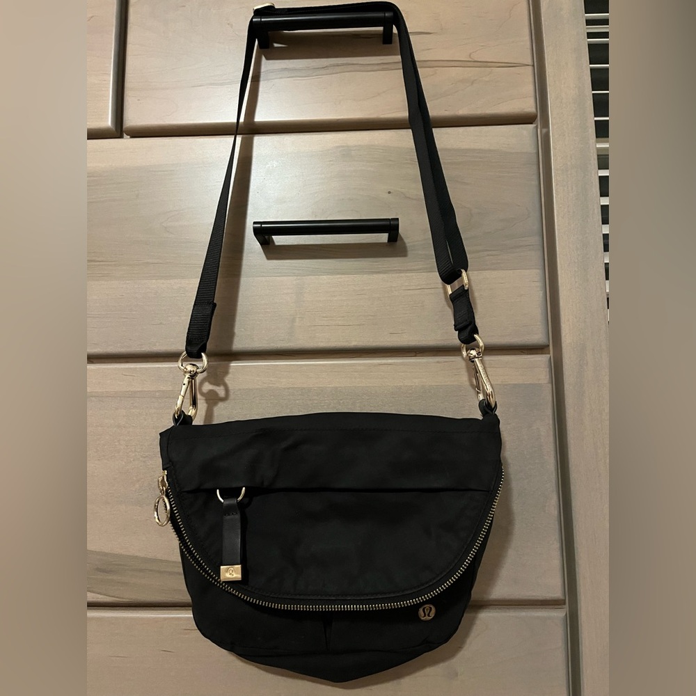 Black LuLuLemon All Night Festival Bag - Excellent Condition